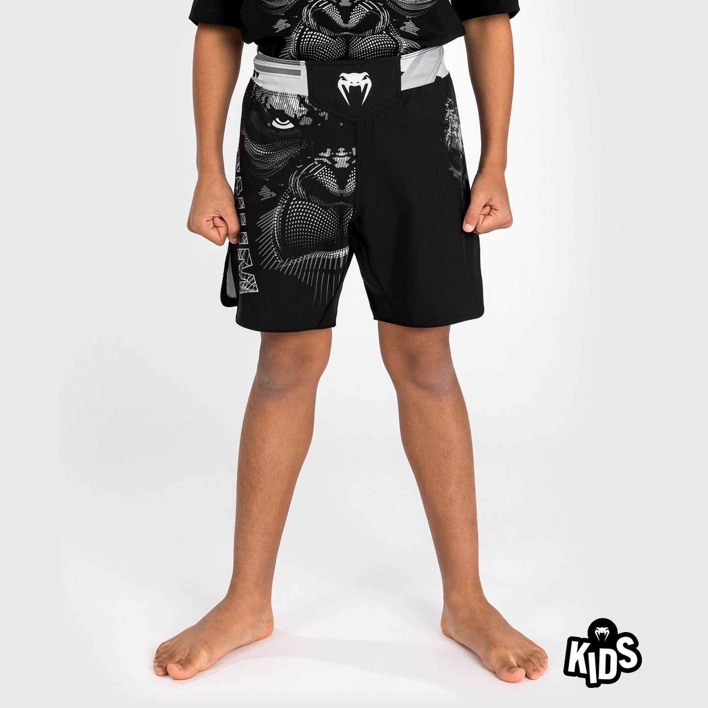 Venum Gorilla Jungle Pantalones cortos de lucha para niños - Negro/Blanco