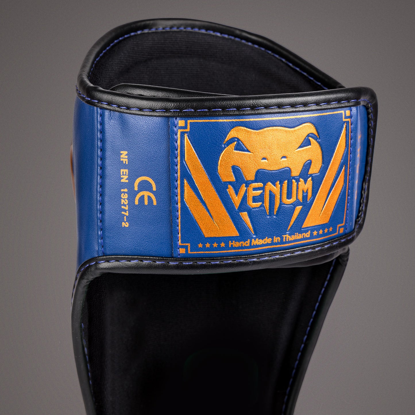 Venum Elite Protectores de Espinillas - Azul Real - Edición especial