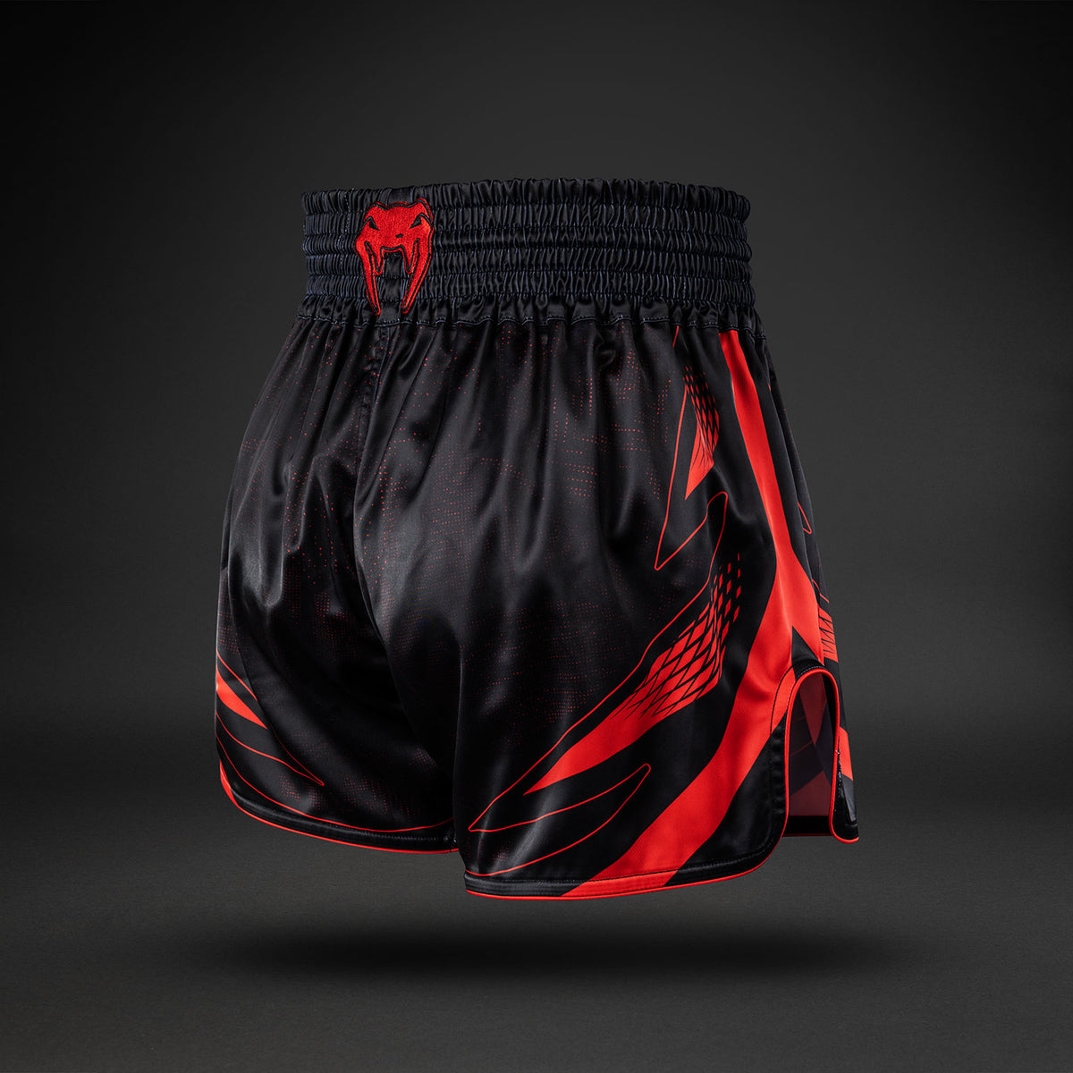 Venum Amazonia Reborn Pantalón corto de Muay Thai - Negro/Rojo
