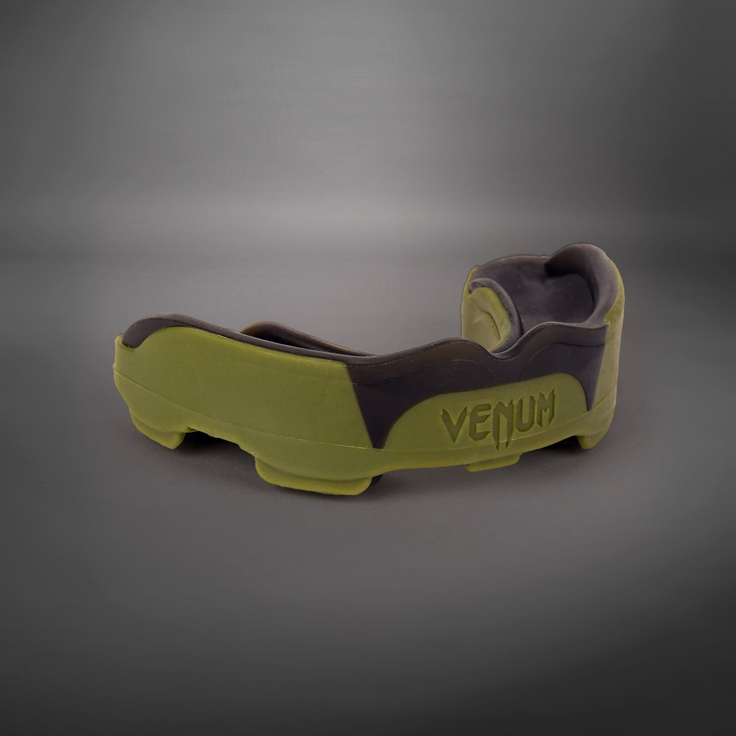 Venum Predator Protector Bucal – Negro/Kaki