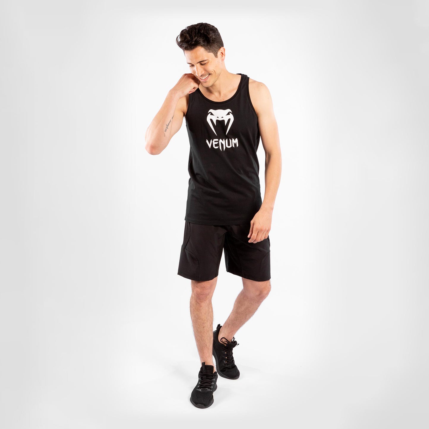 Camiseta sin mangas Venum Classic - Negro