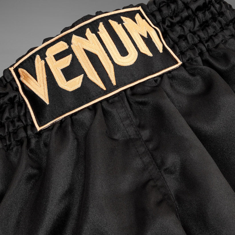 Venum Classic Short de Muay Thai - Negro/Dorado