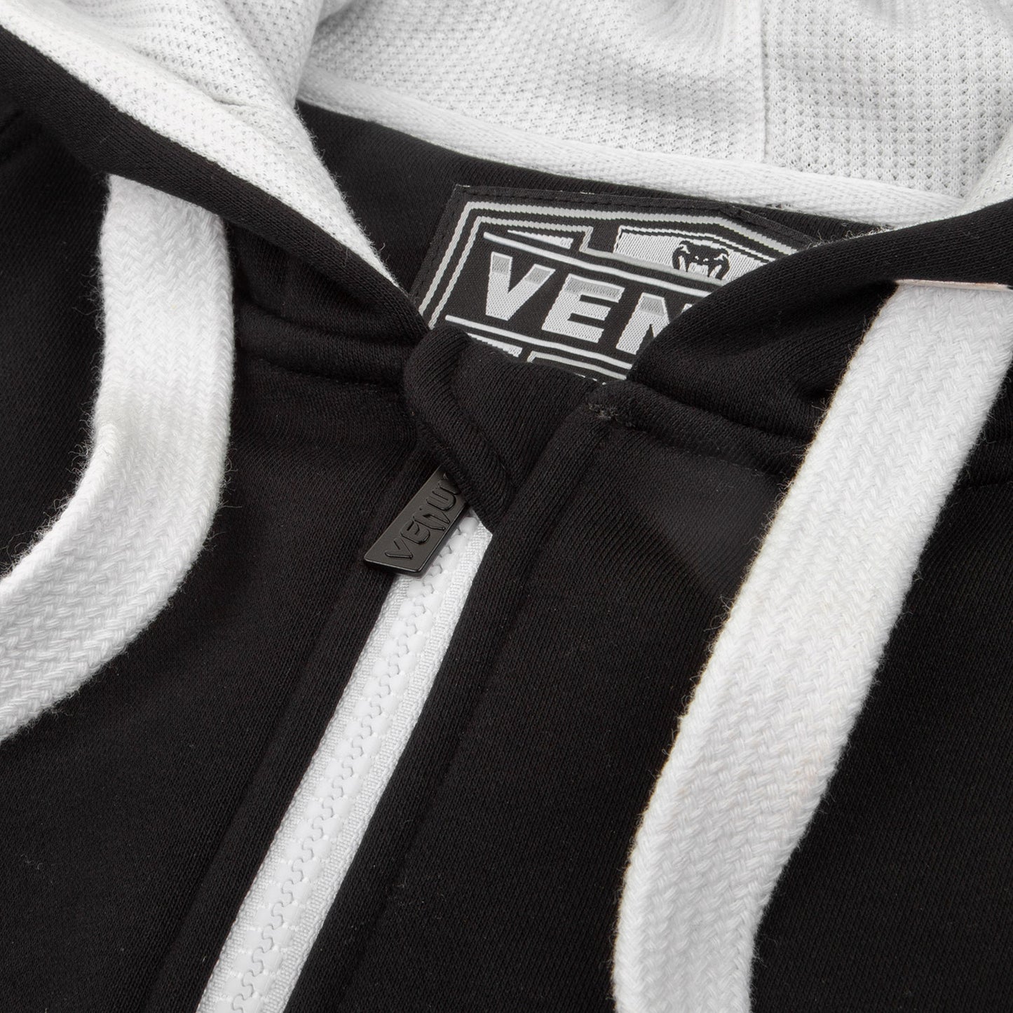 Sudadera Venum Contender 3.0 – Negro