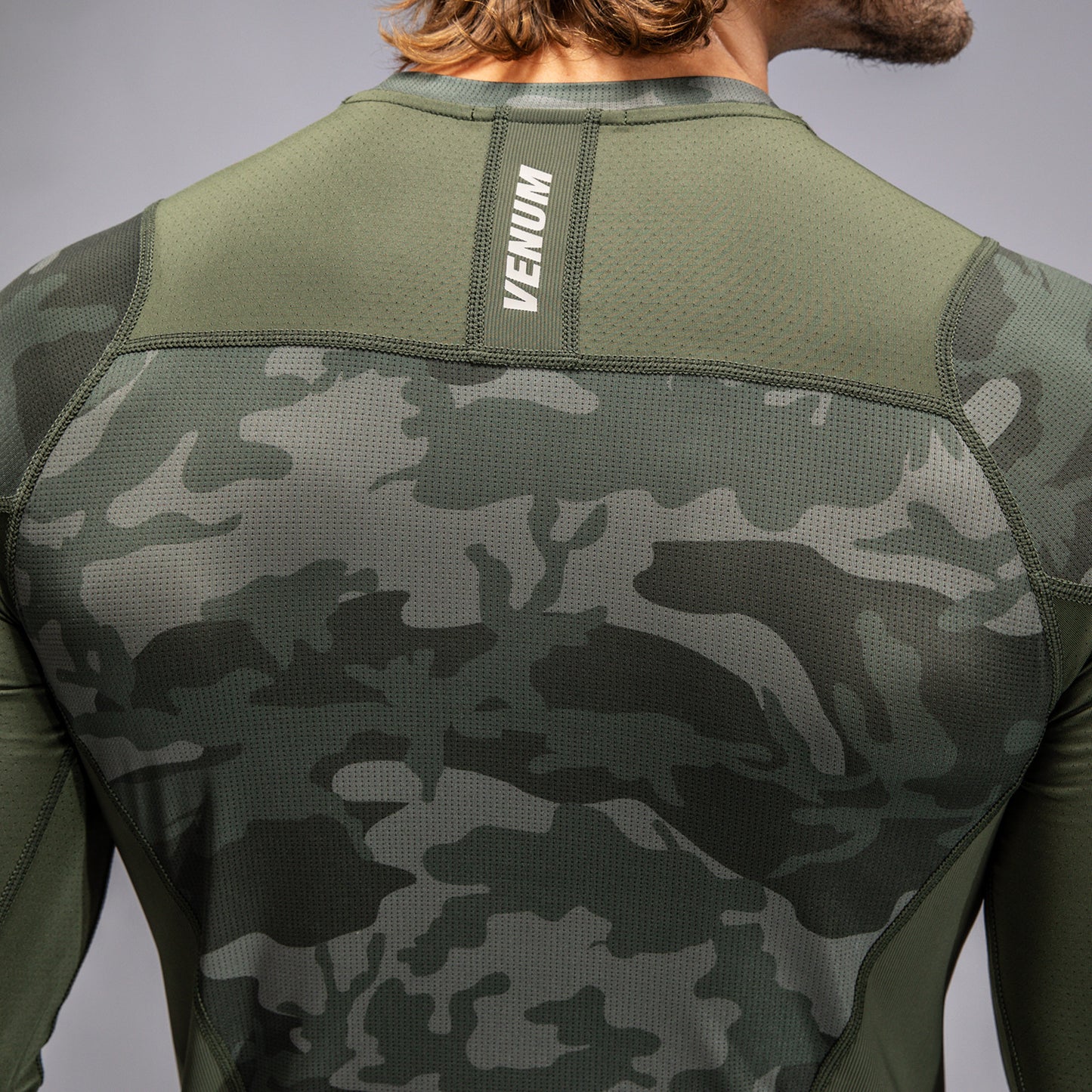 Venum G-Fit Air Rashguard de Manga Larga para Hombre - Camuflaje Militar