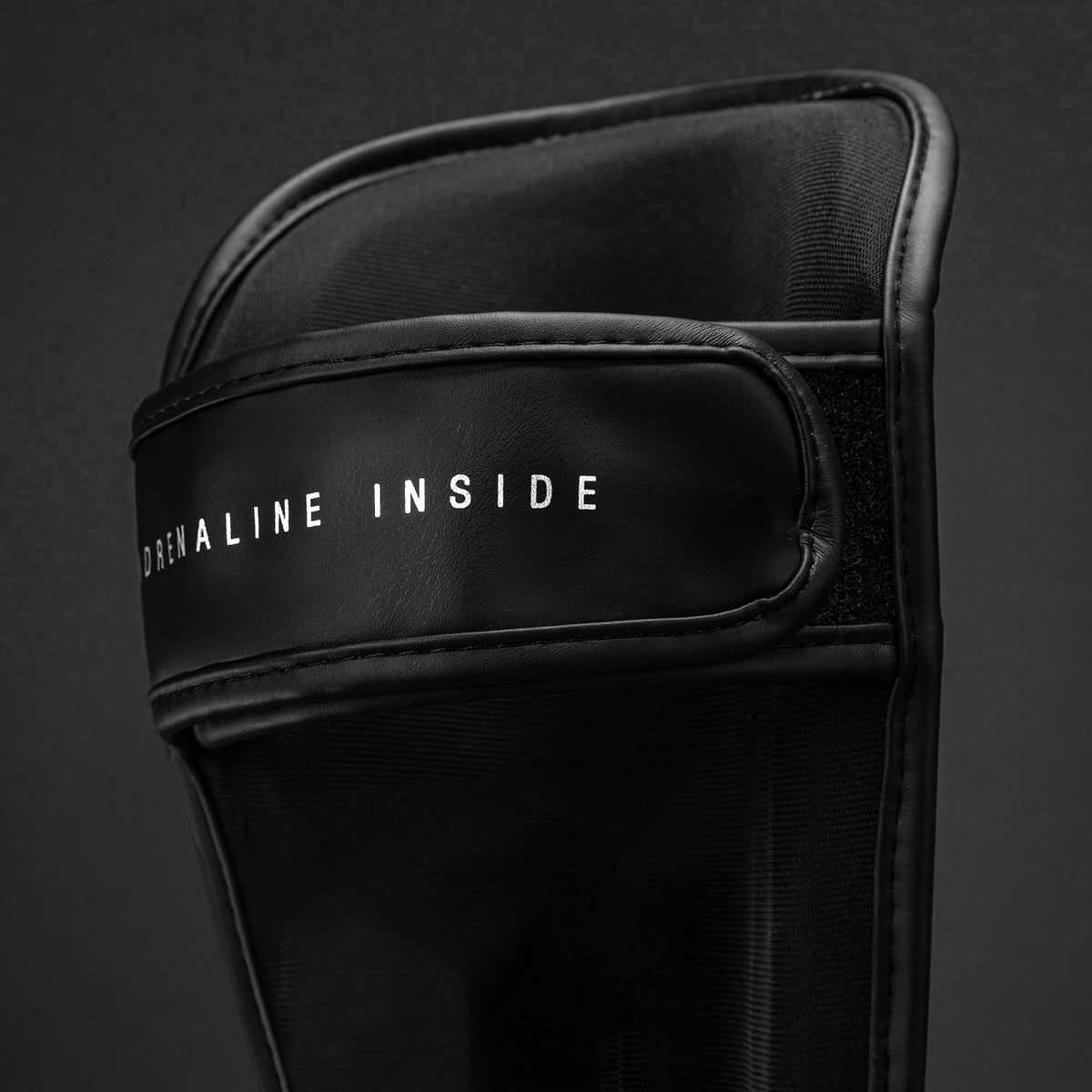 Venum Contender 1.5 Espinilleras - Negro/Blanco