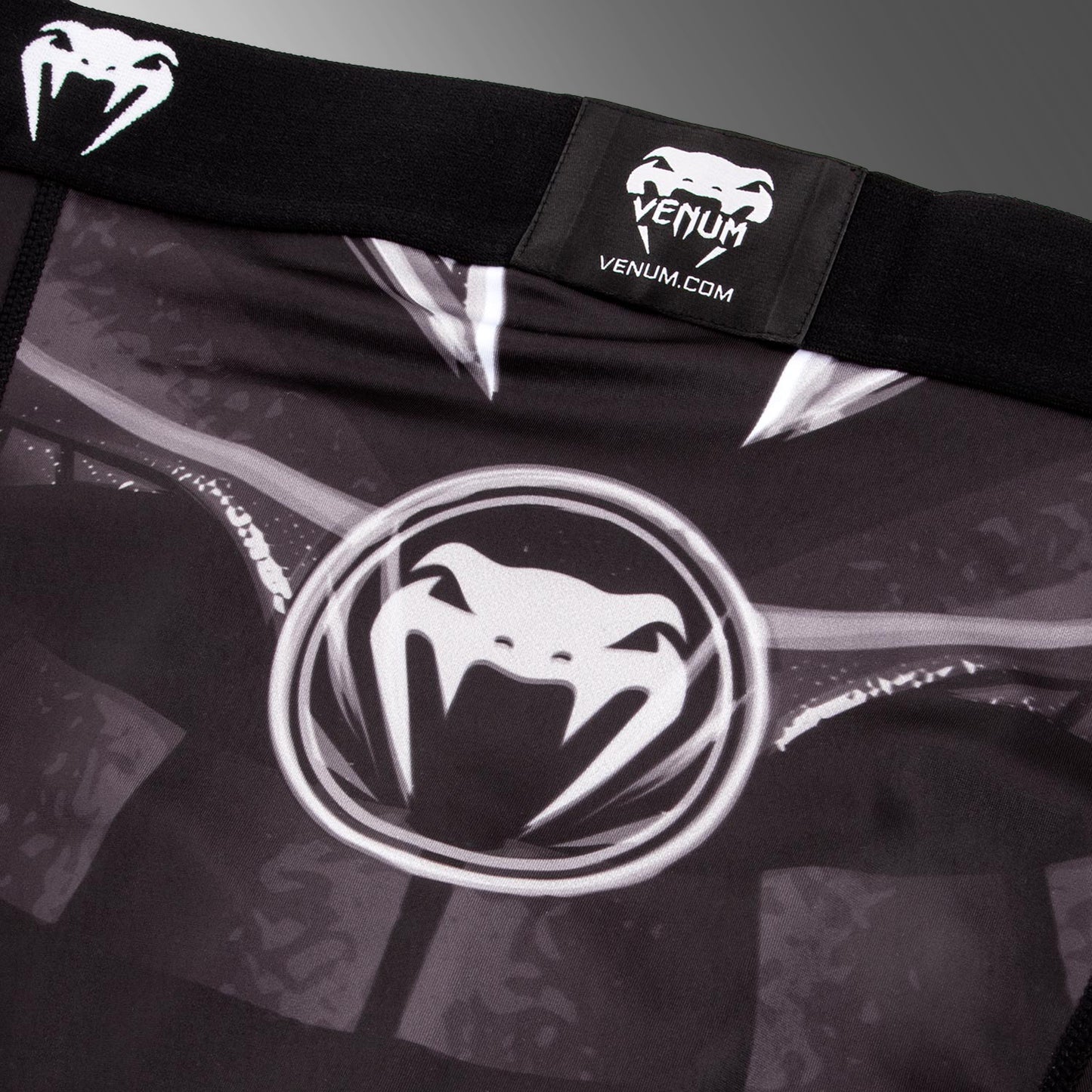 Mallas cortas Venum Gladiator 3.0 - Negro/Blanco
