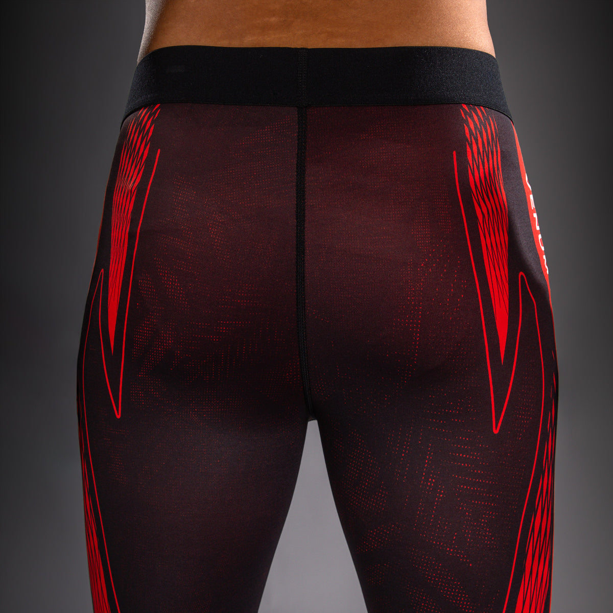 Venum Amazonia Reborn Pantalón corto de compresión - Negro/Rojo