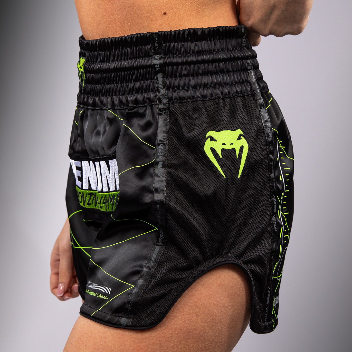 Venum Training Camp 4.0 Short Muay Thai - Negro/Verde neón