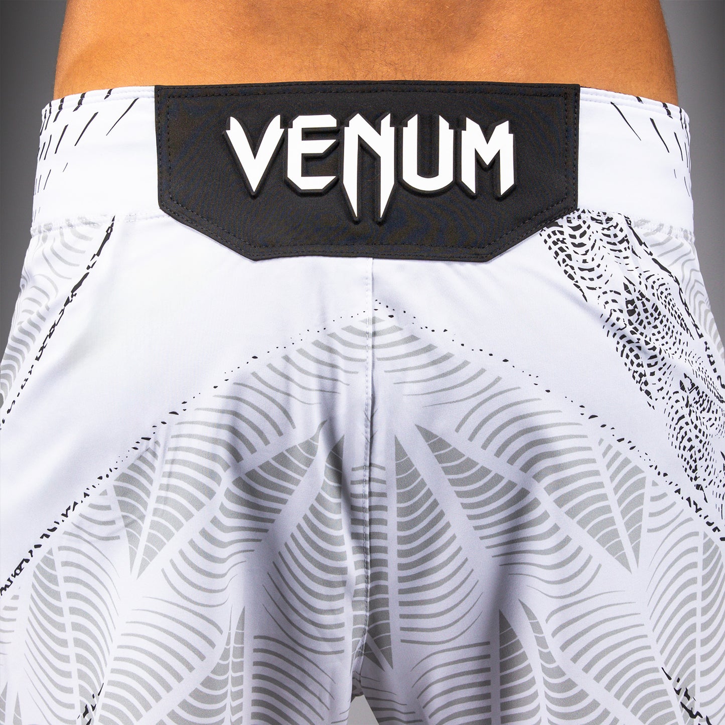 UFC Zenith by Venum Authentic Fight Night Short de pelea ajuste corto Hombre - Blanco