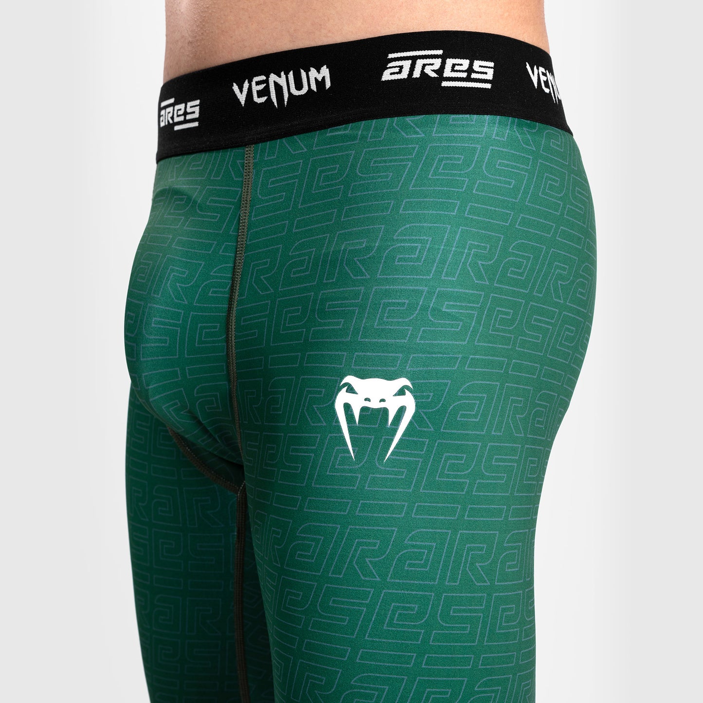 Venum x Ares 2.0 Short de compresión - Caqui