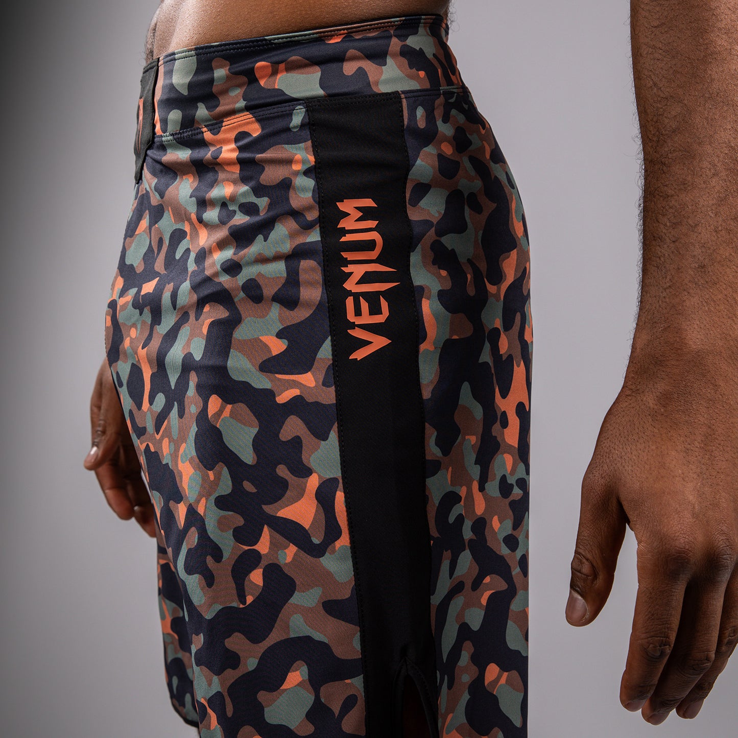 Venum Jungle Ops Pantalones cortos de lucha para hombre - Cañón Camo