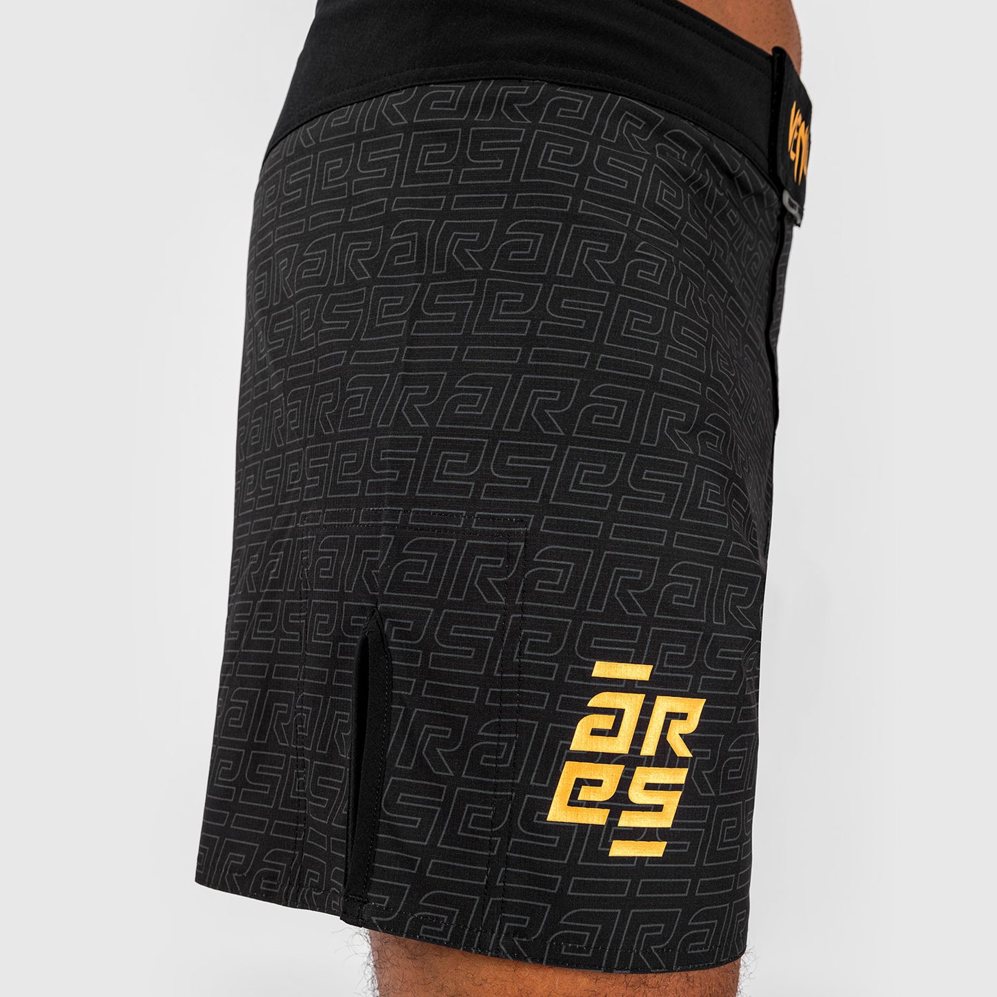 Venum x Ares Pantalones de Lucha para Hombre - Negro/Dorado
