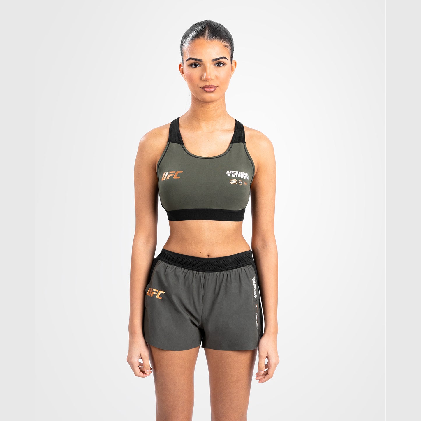 UFC Adrenaline by Venum Fight Week Short Performance para Mujer - Caqui