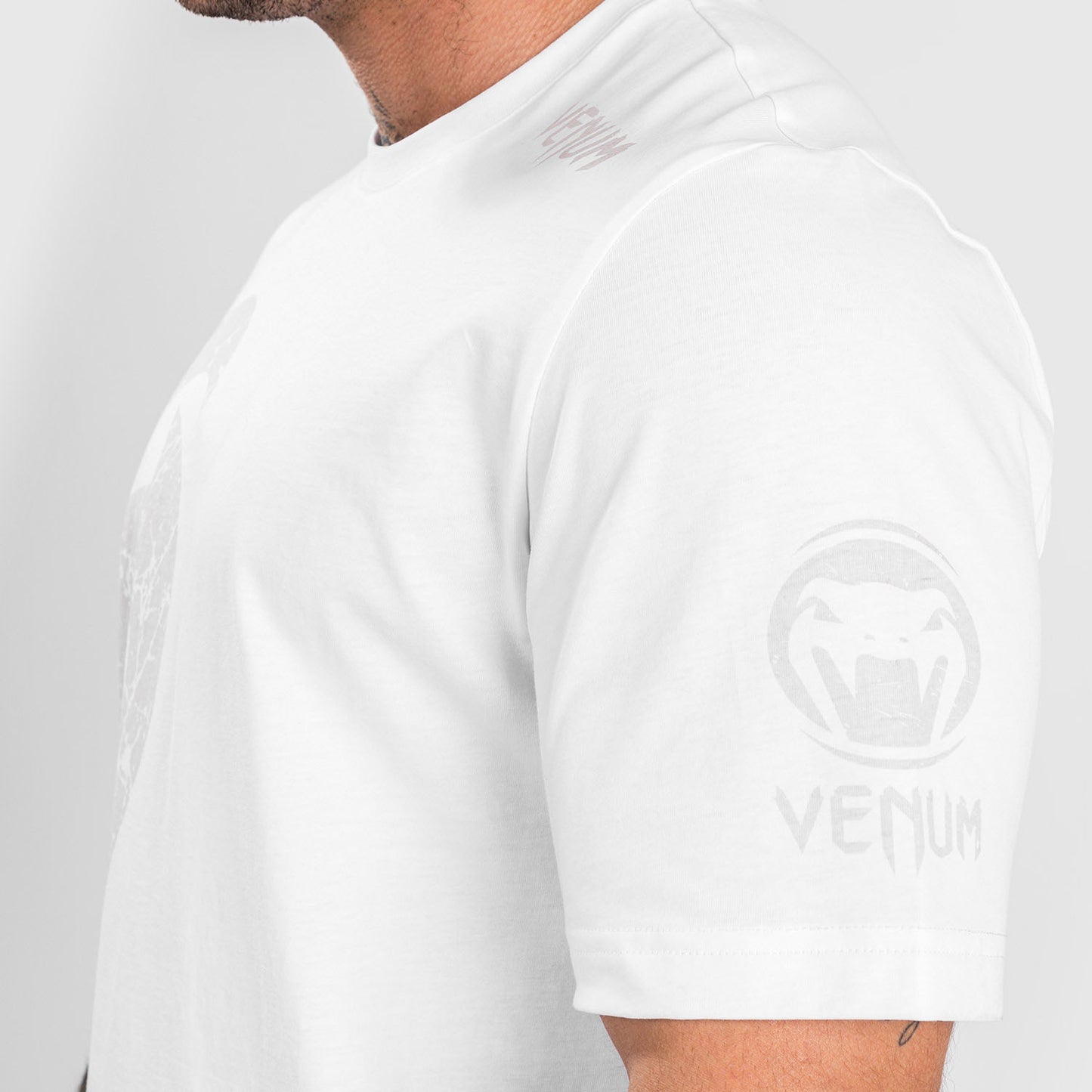 Camiseta Venum Giant Regular Fit - Blanco