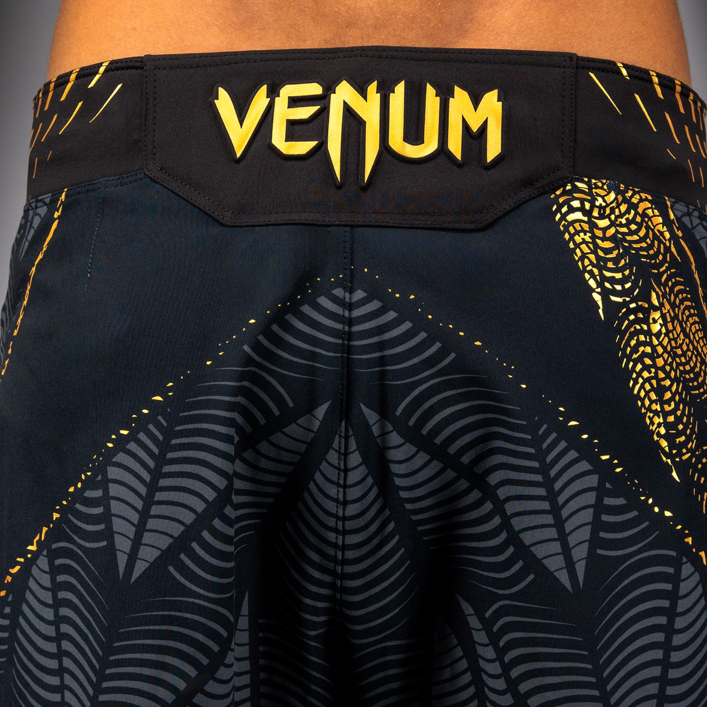 UFC Zenith by Venum Authentic Fight Night Short de pelea Gladiator Hombre - Champion