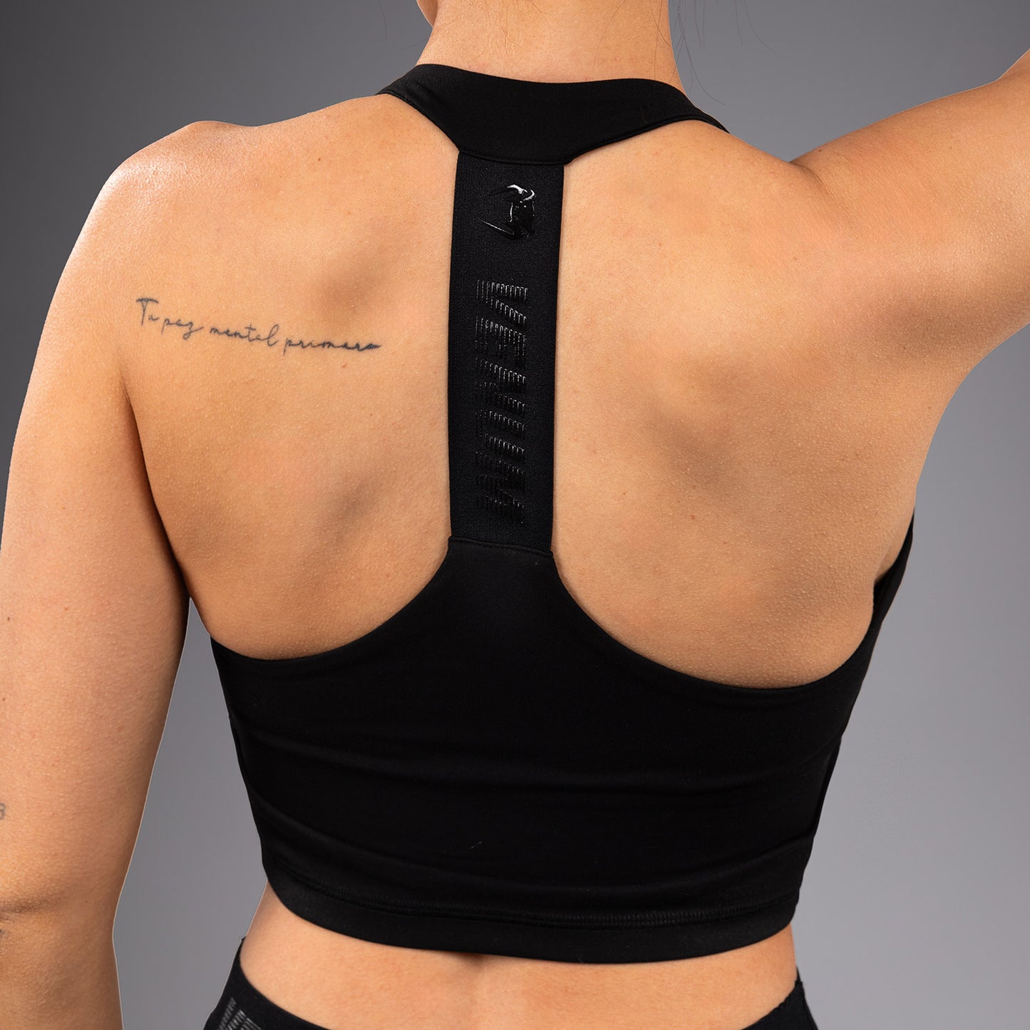 Venum Elevate Sujetador deportivo largo para mujer - Negro