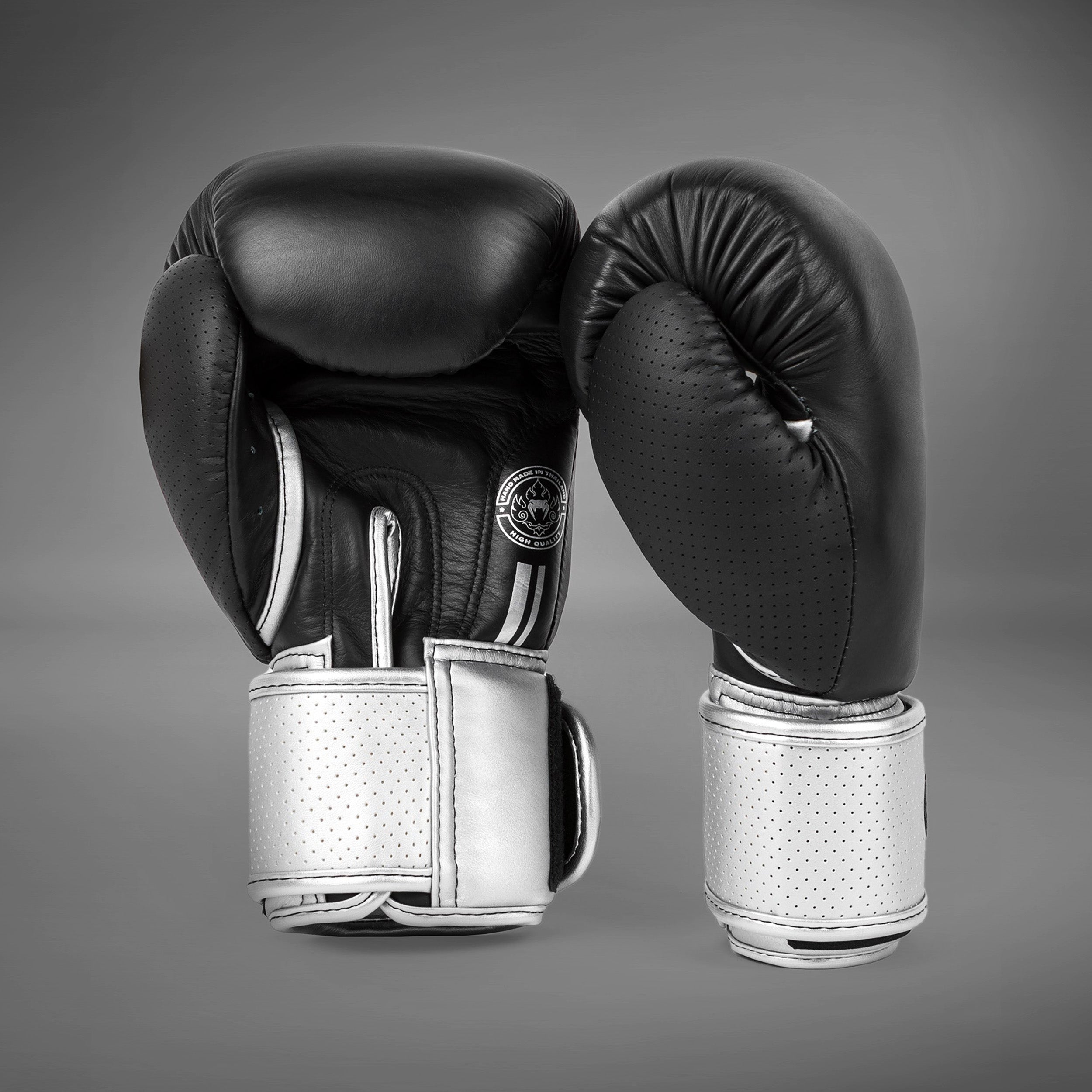 Guantes De Boxeo Venum Power 2.0 Para Muay Thai - Hombre | Color Negro | Cuero Nappa | Espuma Triple Densidad