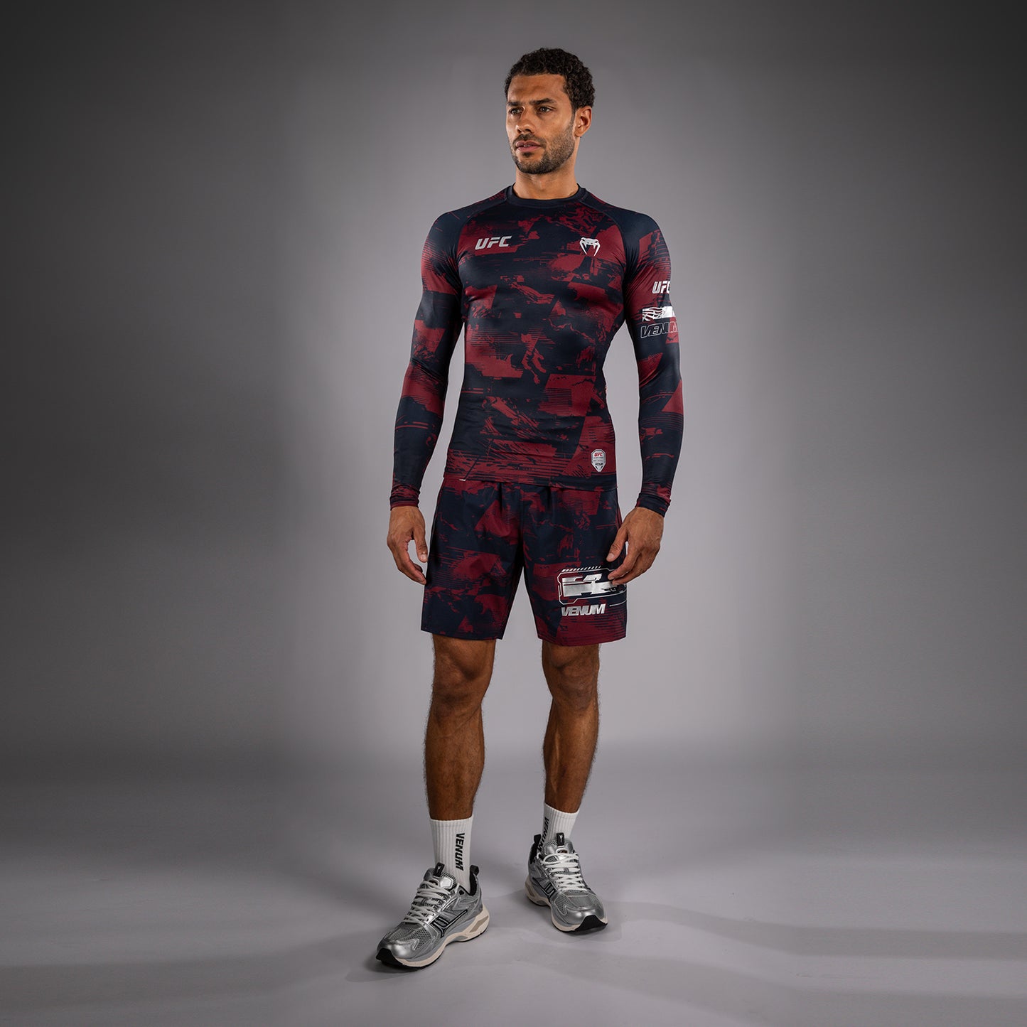 UFC Zenith by Venum Authentic Fight Week Rashguard de manga larga Performance Hombre - Azul marino/Burdeos/Plateado