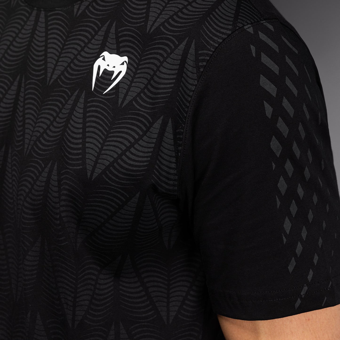 UFC Zenith by Venum Replica Camiseta Hombre - Negro