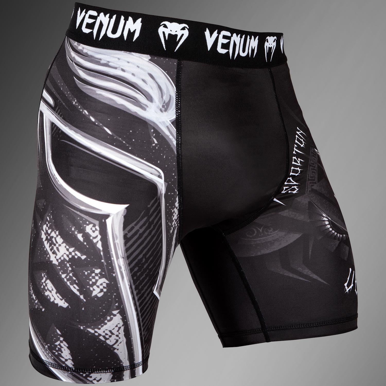 Mallas cortas Venum Gladiator Negro/Blanco
