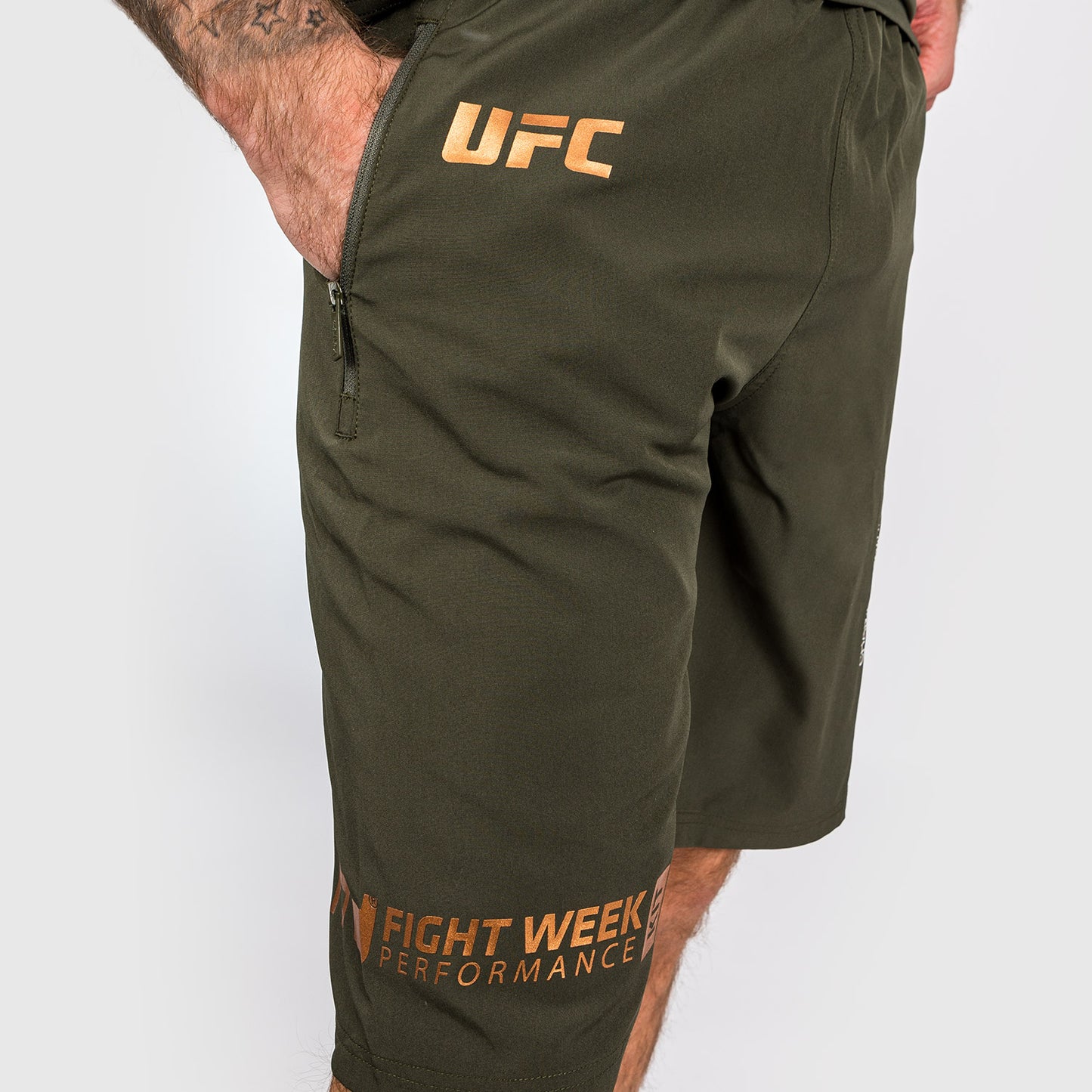 UFC Adrenaline by Venum Fight Week Pantalones cortos de alto rendimiento para Hombre - Caqui/Bronce