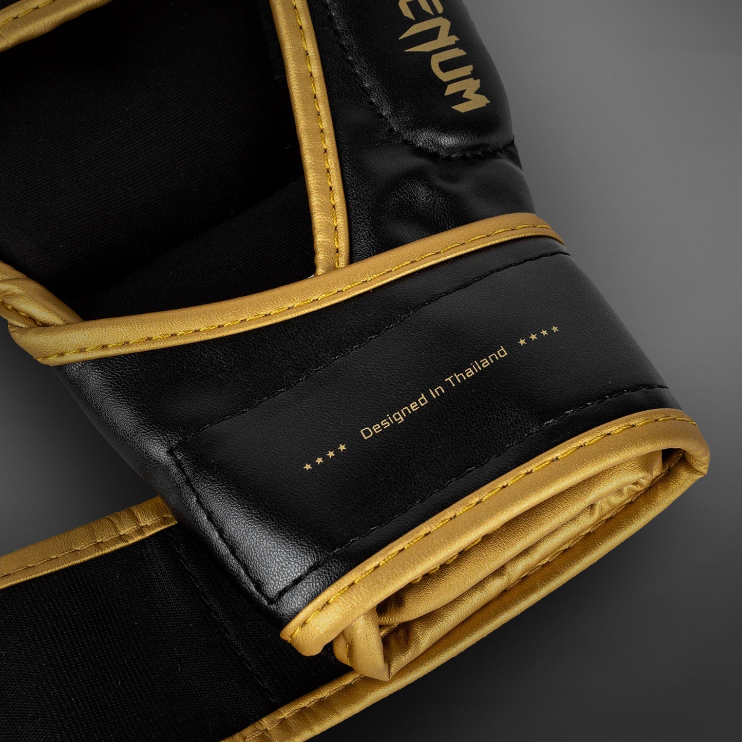 Guantes de MMA Venum Challenger - Negro/Oro
