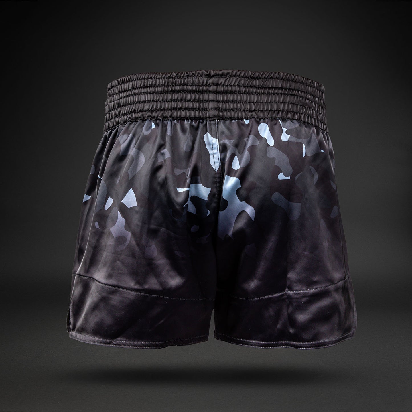 Venum Classic Shorts de Muay Thai - Camo Negro/Naranja