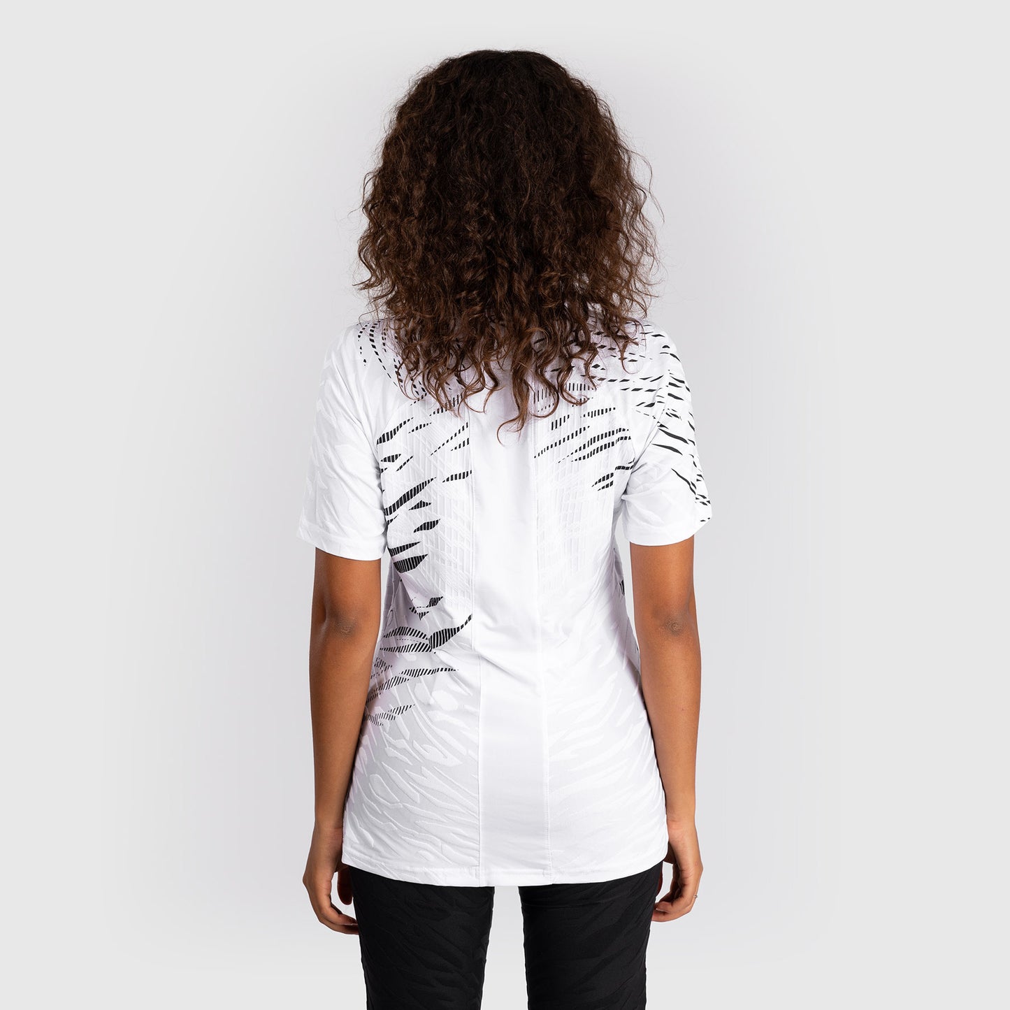 UFC Fusion by Venum Personalizados Authentic Fight Night Camiseta de Salida para Mujer - Blanco