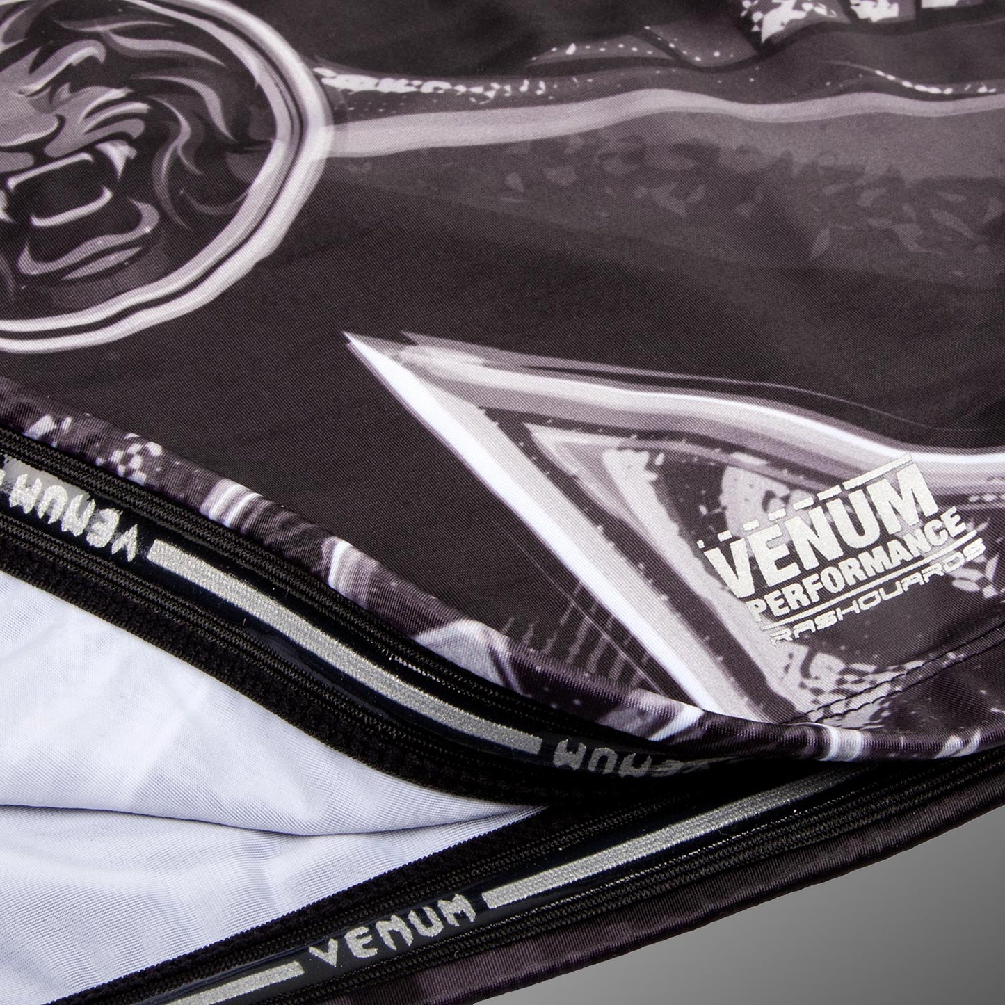 Rashguard Venum Gladiator 3.0 - MANGAS CORTAS