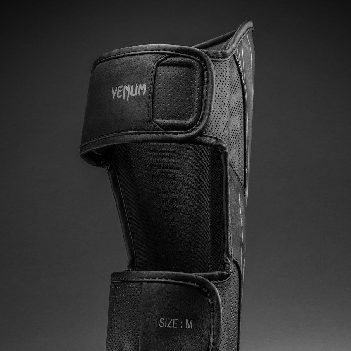 Venum Amazonia Reborn Espinilleras - Negro/Gris