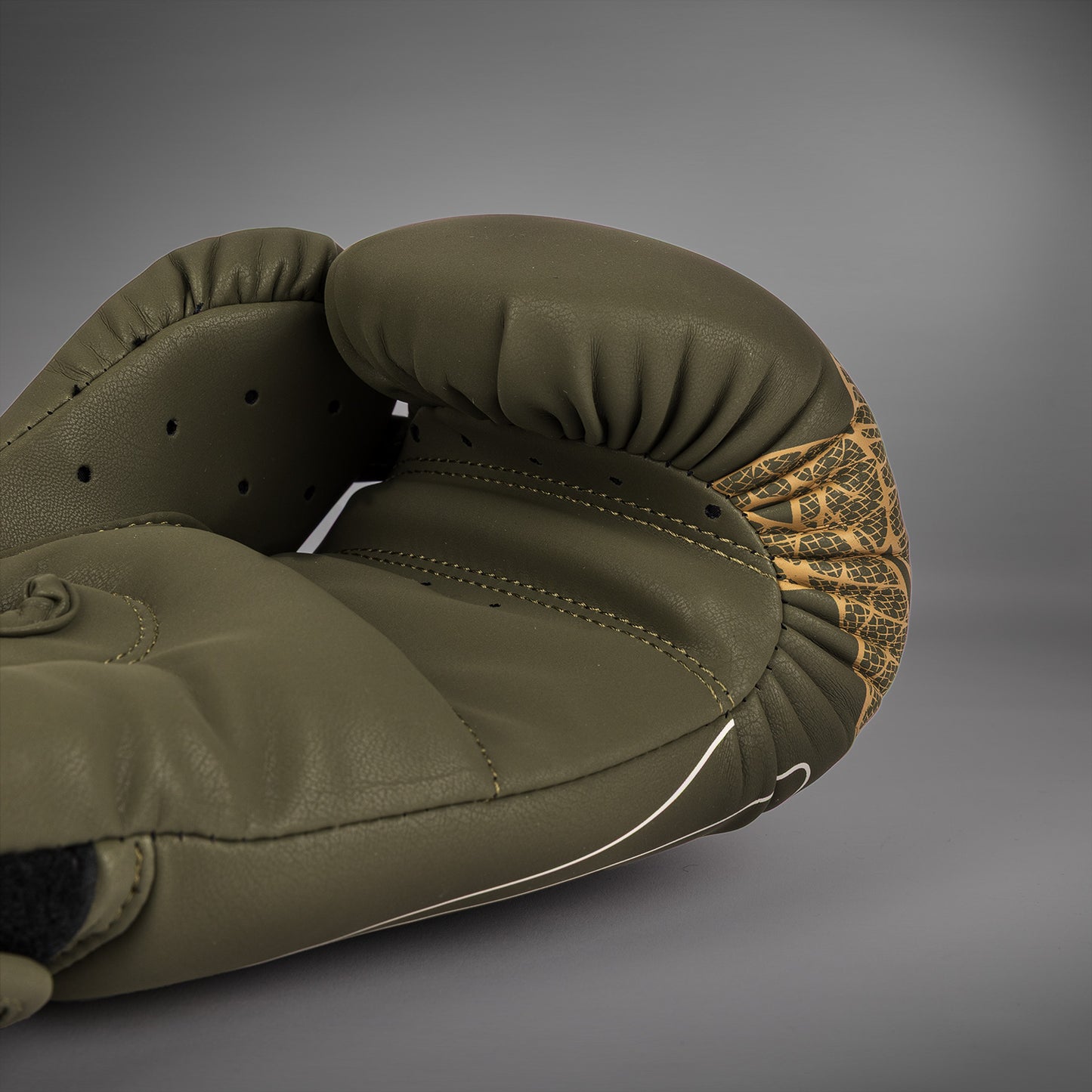 Venum Serpenti Guantes de Boxeo – Caqui/Bronce/Marfil