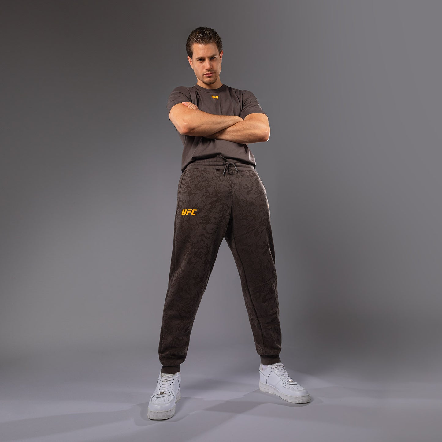 UFC Fusion by Venum Fight Week Pantalón de Algodón para Hombre - Marrón tierra