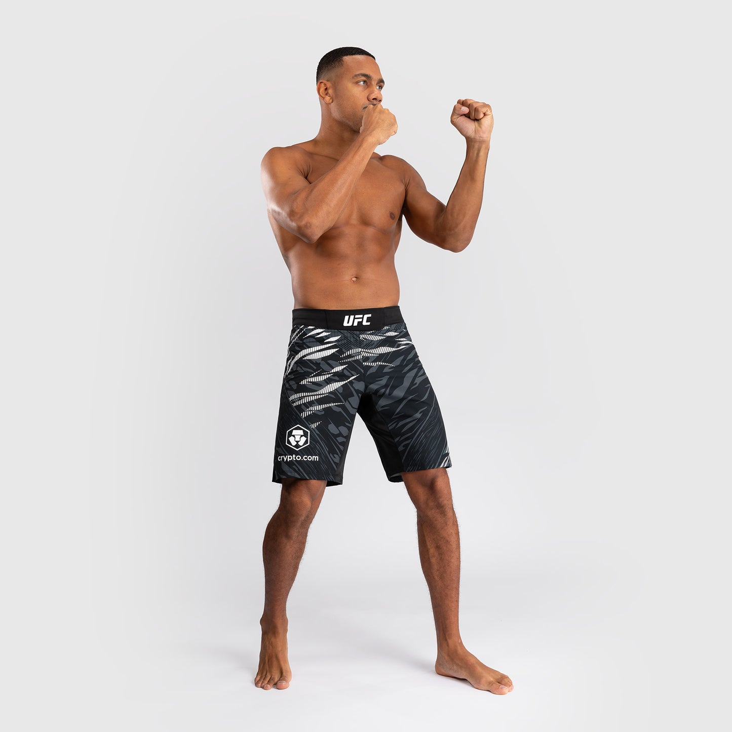 UFC Fusion by Venum Personalizados Authentic Fight Night Shorts de Lucha para Hombre - Ajuste Largo - Negro