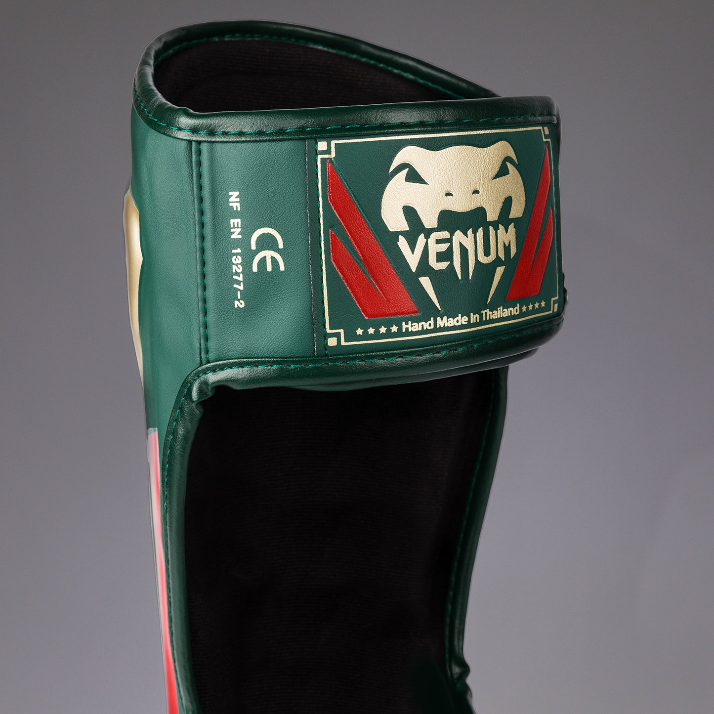 Venum Elite Protectores de Espinilla - Verde - Edición especial
