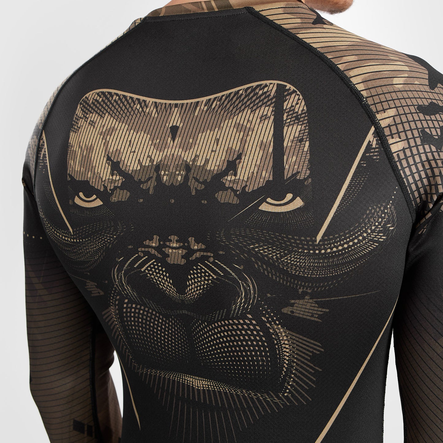 Venum Gorilla Jungle Rashguard Manga Larga - Arena/Negro