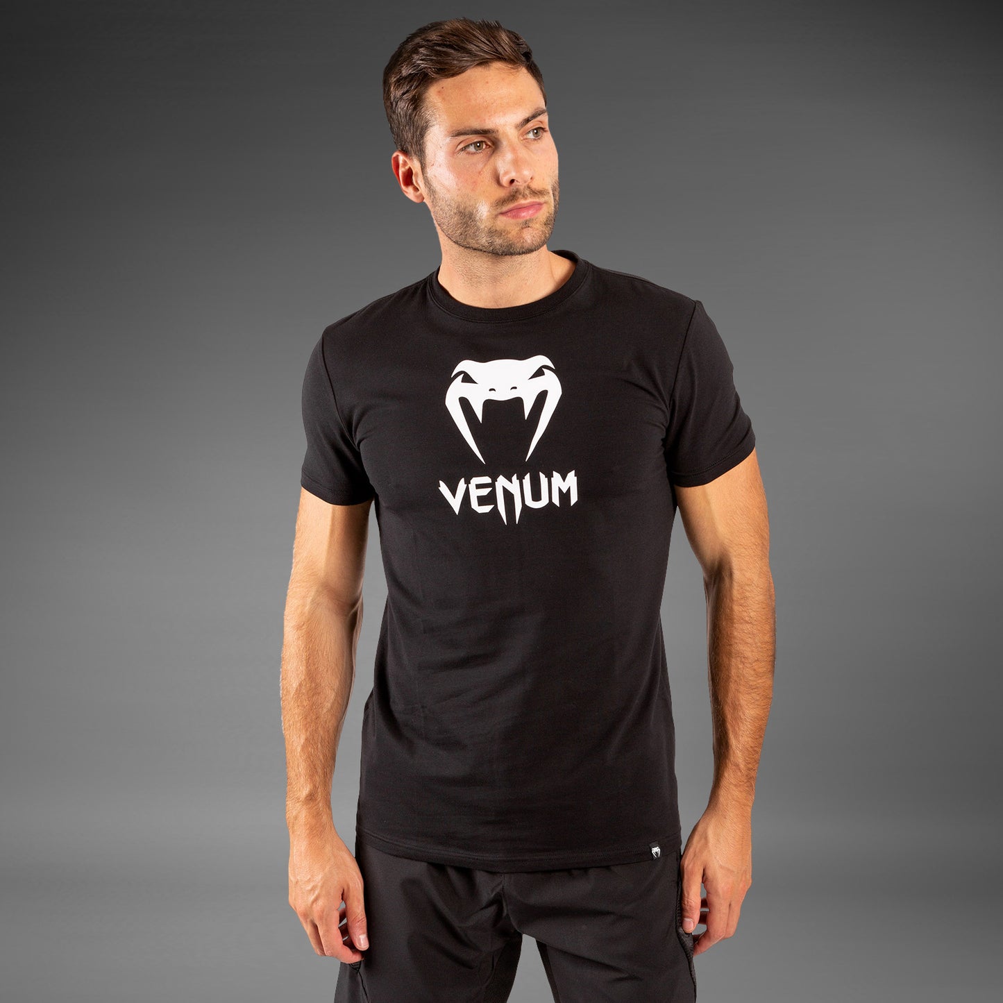 Camiseta Venum Classic – Negro