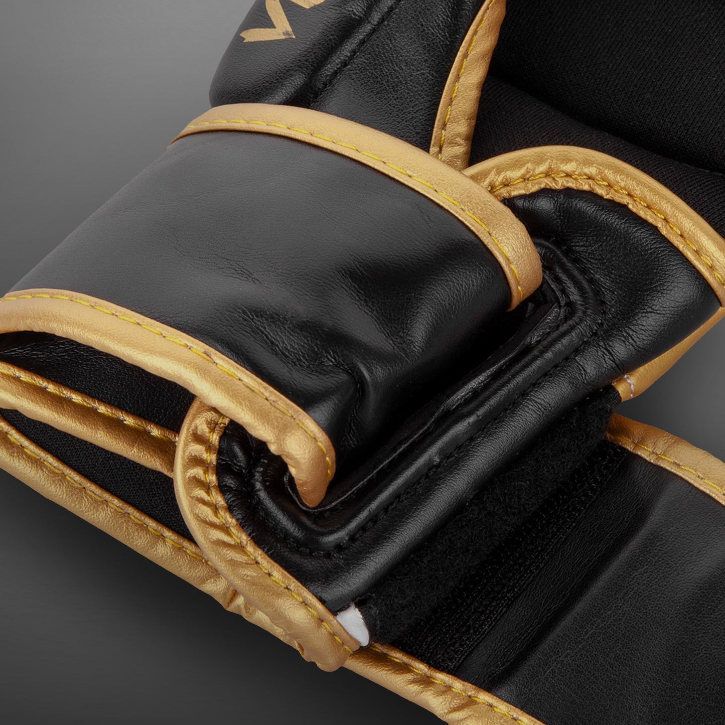Venum Challenger 3.0 Guantes de sparring MMA - Blanco/Negro/Dorado