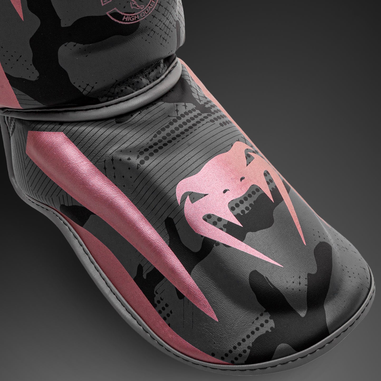 Espinillera Venum Elite - Negra/Rosa/Oro