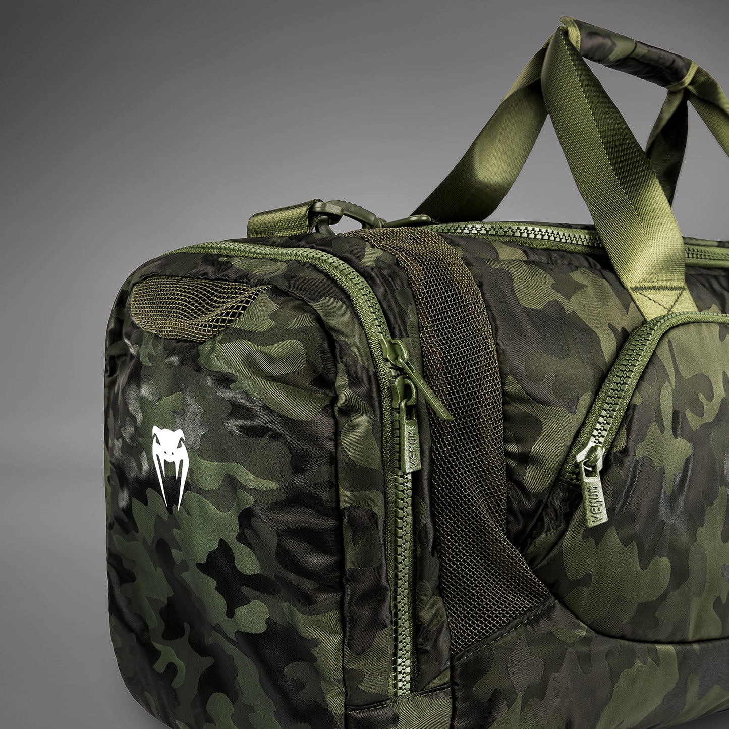 Venum Trainer Lite Bolsa de Deporte (48L) – Caqui/Camo