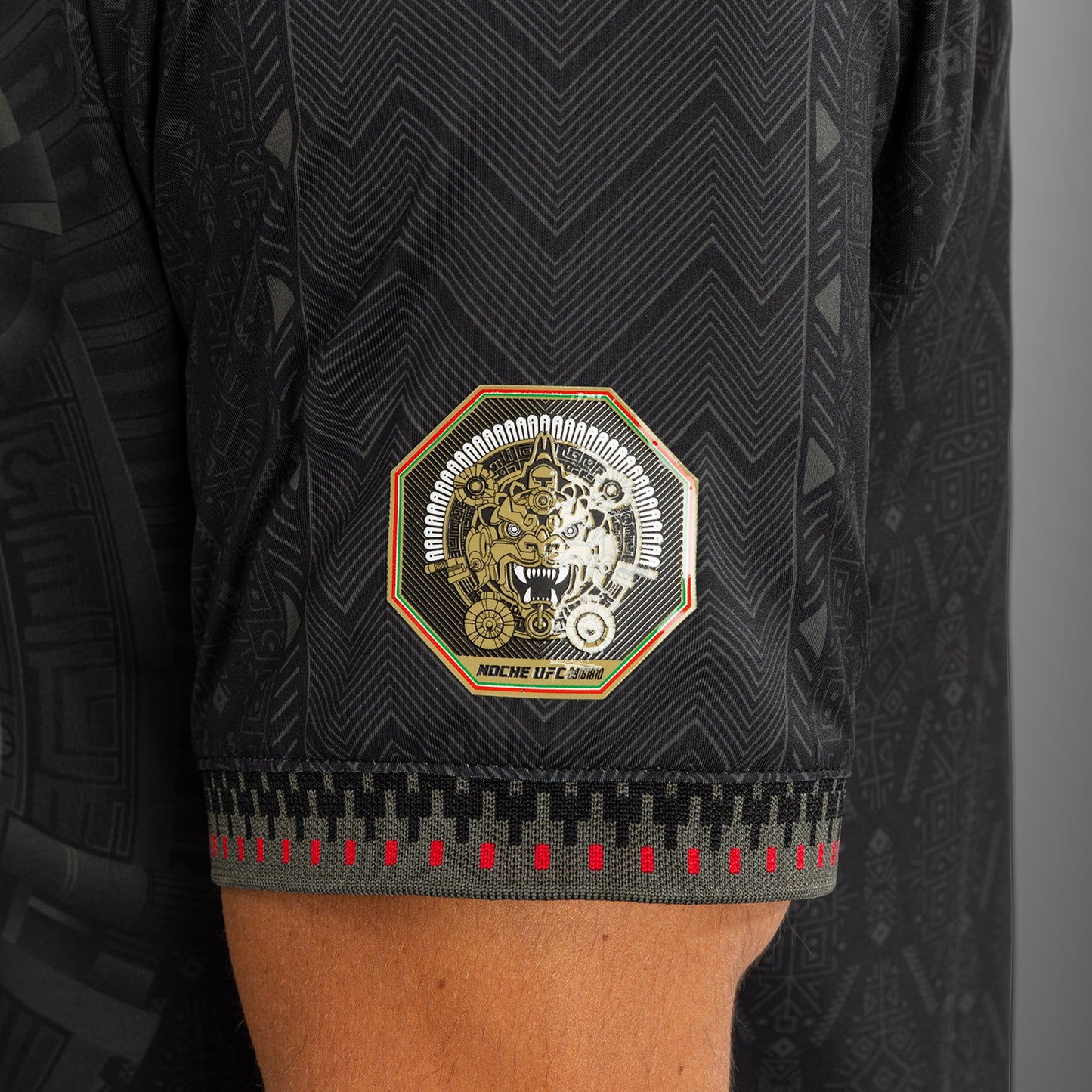 Noche UFC 2.0 By Venum Authentic Fight Night Camiseta - Negro