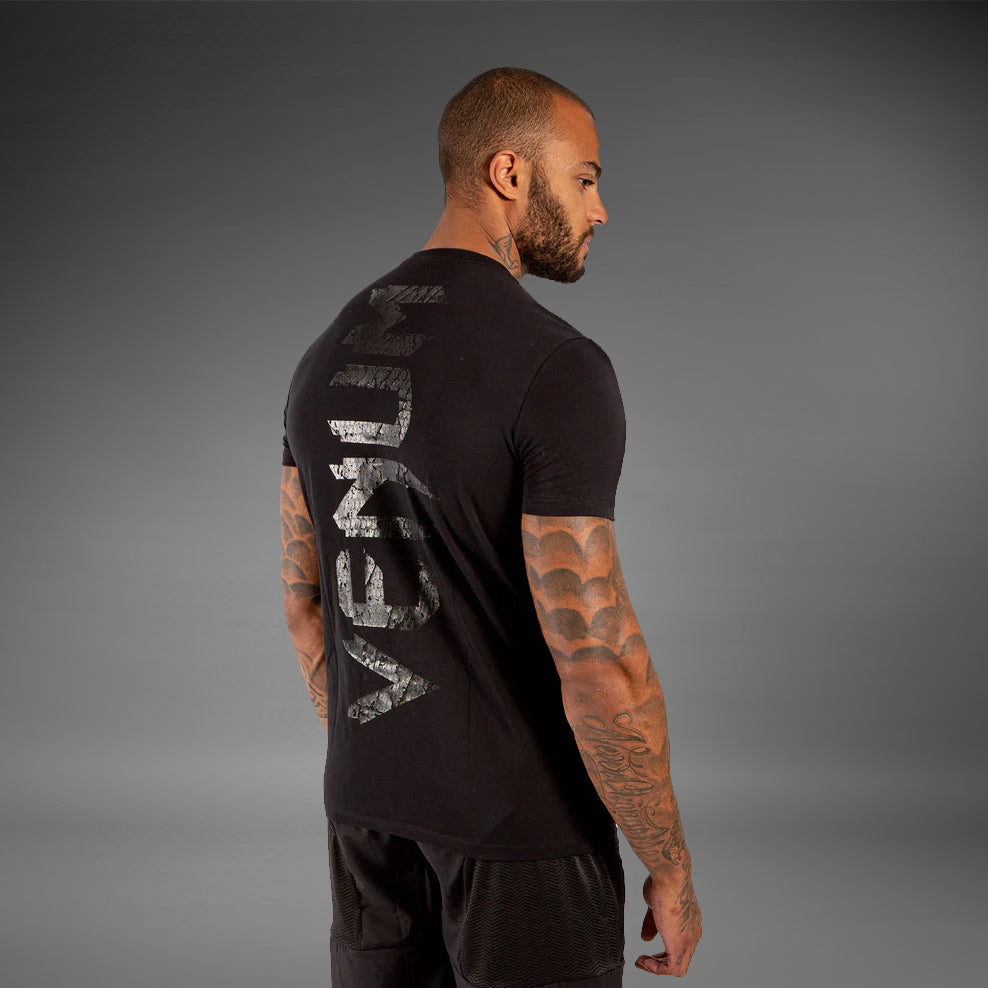 Camiseta Venum Giant - Negro