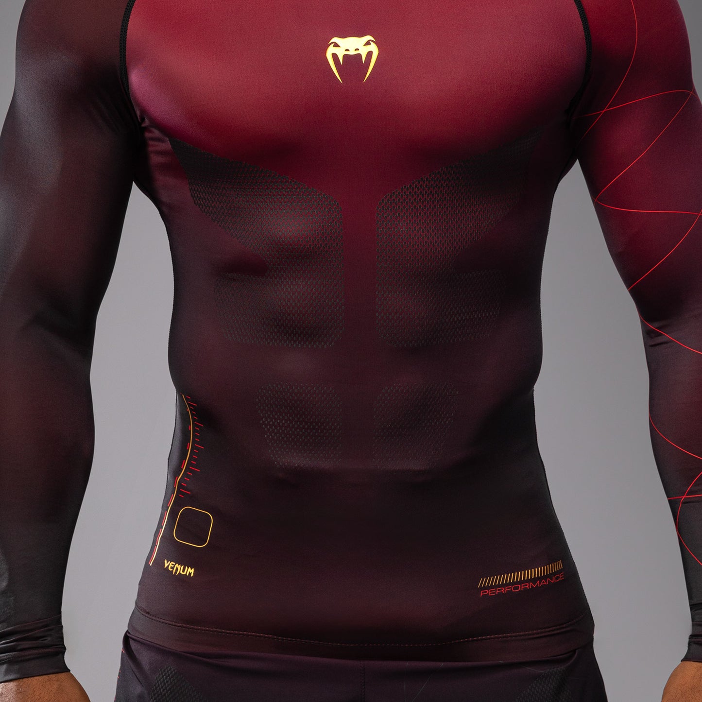 Venum Tactical XT Lycra de manga larga para hombre - Negra/Burdeos/Oro