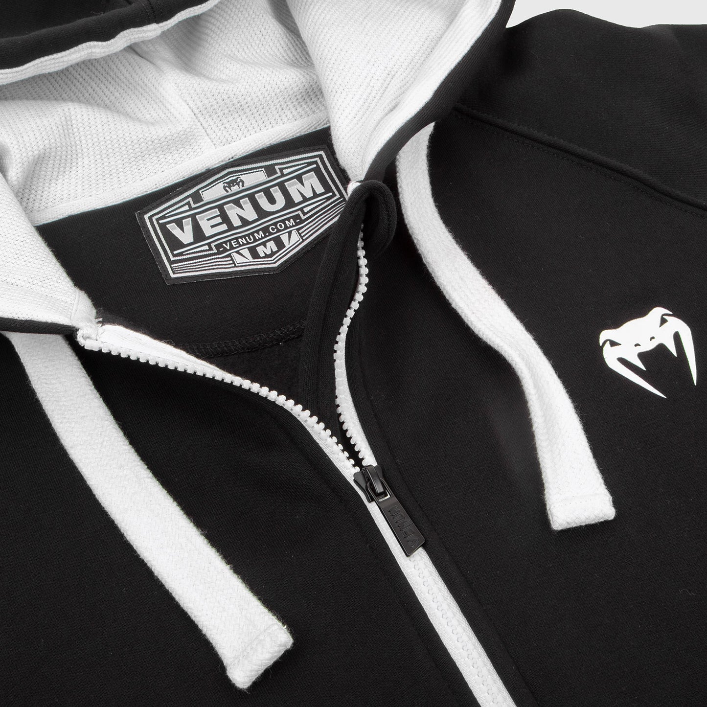 Sudadera Venum Contender 3.0 – Negro
