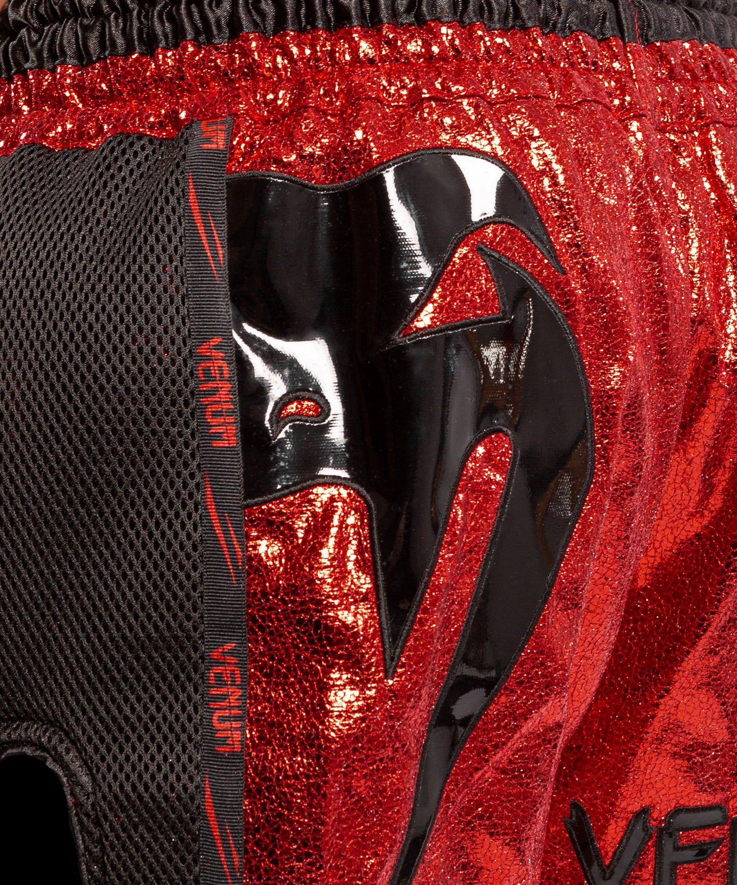 Pantalones de Muay Thai Venum Giant Foil - Rojo/Negro