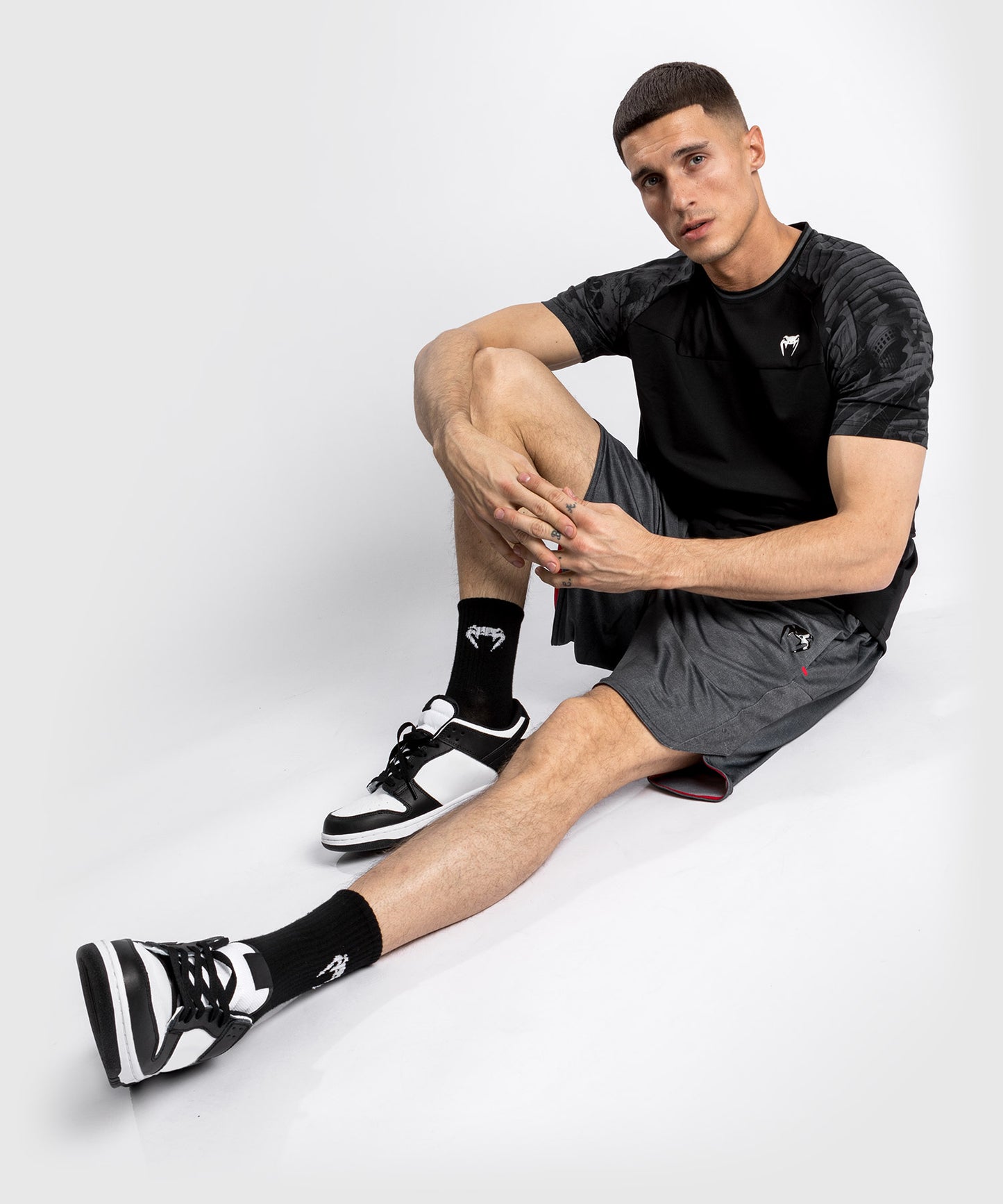 Camiseta Venum YKZ21 - Negro/Negro