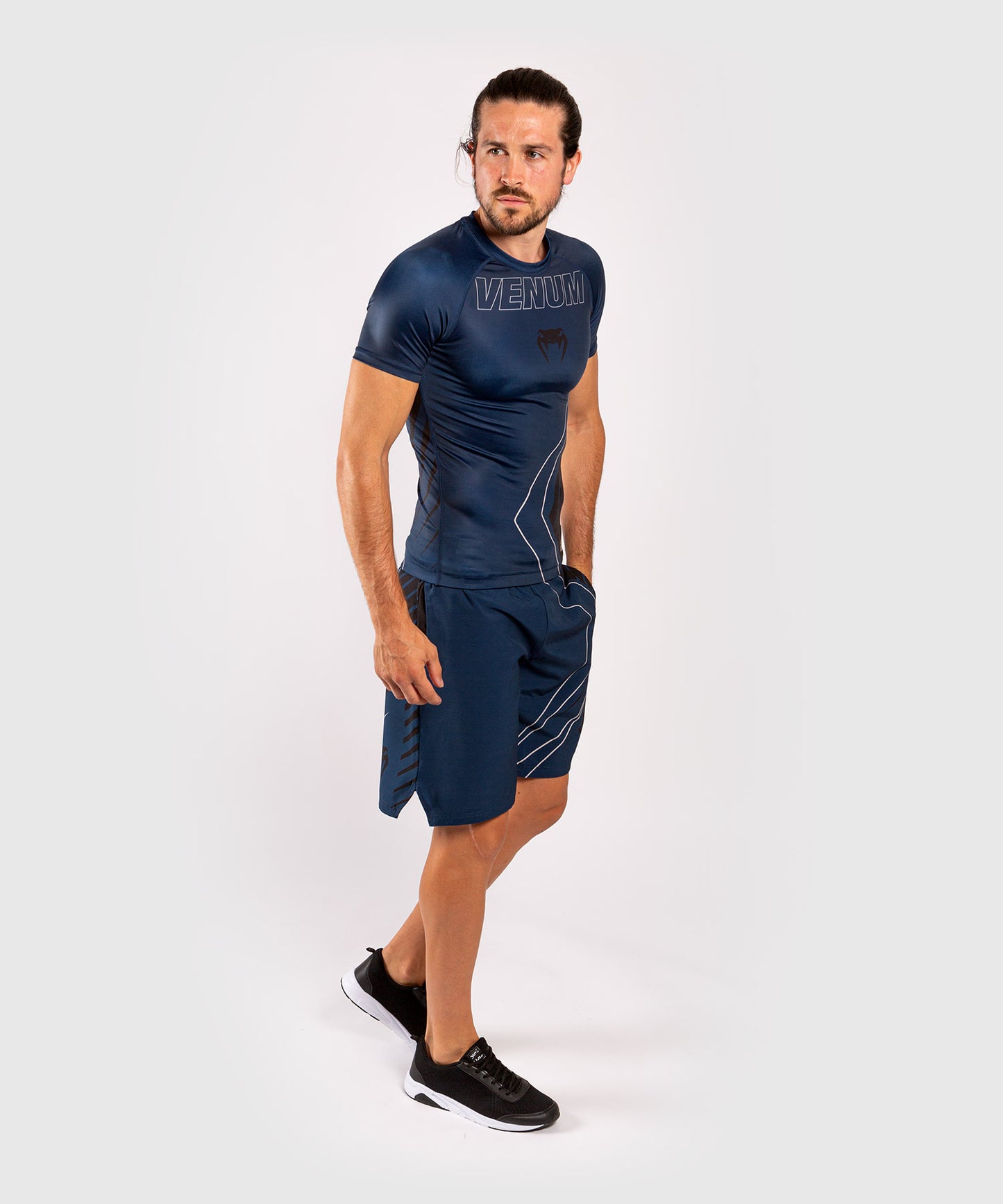 Shorts deportivos Venum Contender 5.0 - marino/arena