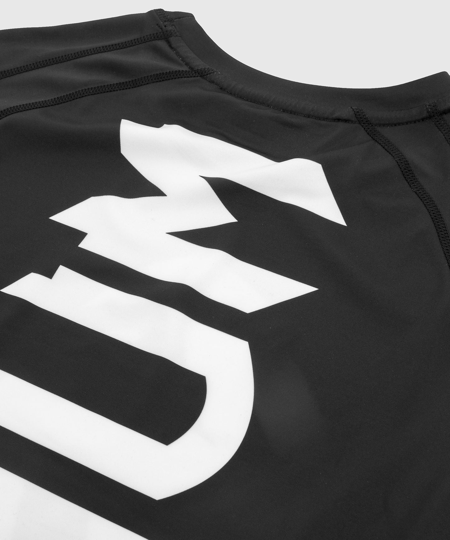 Rashguard Venum Giant - Negro