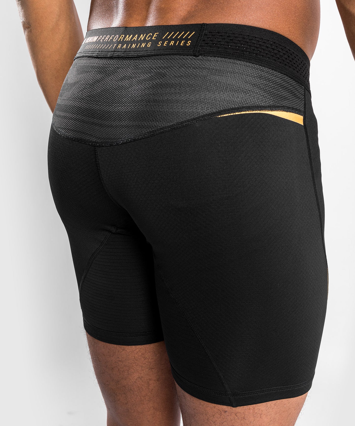 Pantalones cortos Venum Tempest 2.0 Vale Tudo - Negro/Dorado