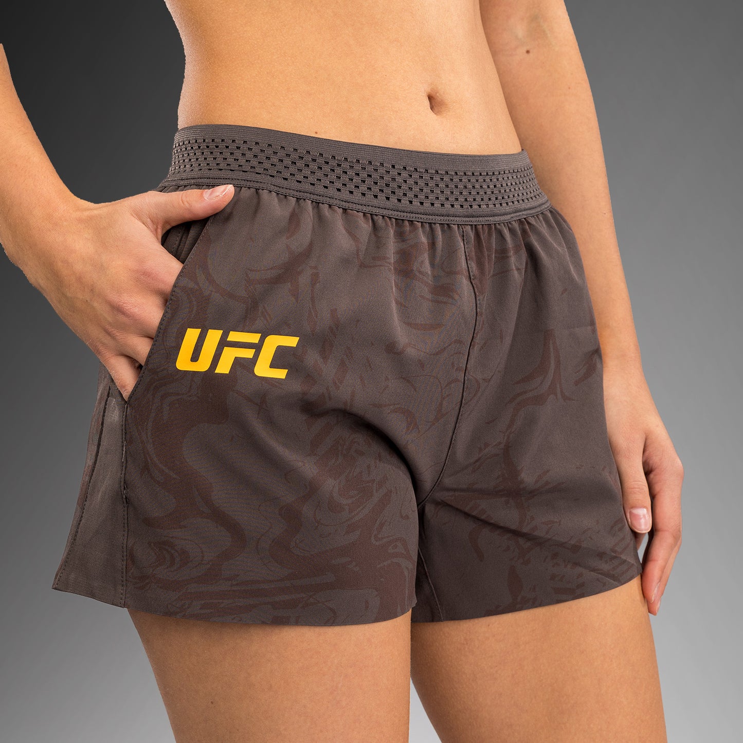 UFC Fusion by Venum Fight Week Shorts de Rendimiento para Mujer - Marrón tierra