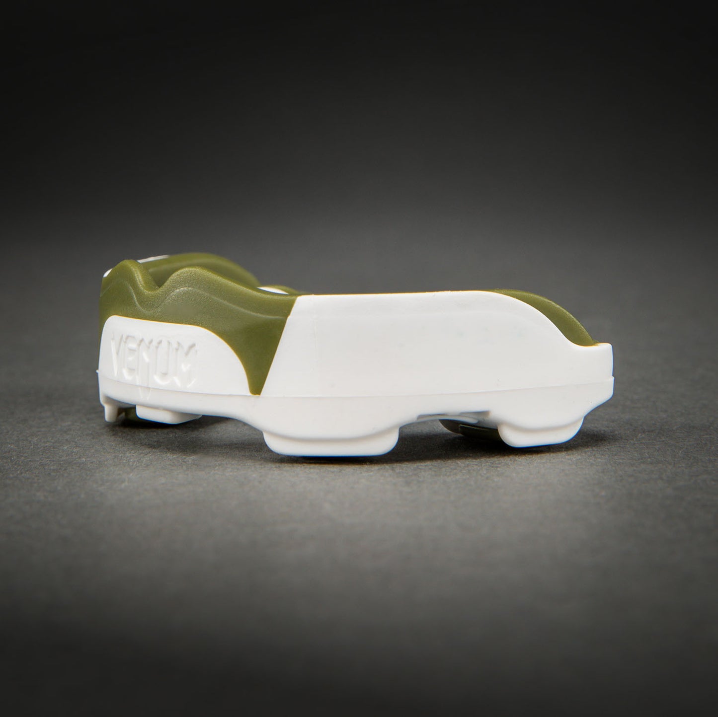 Venum Predator Protector Bucal – Blanco/Kaki